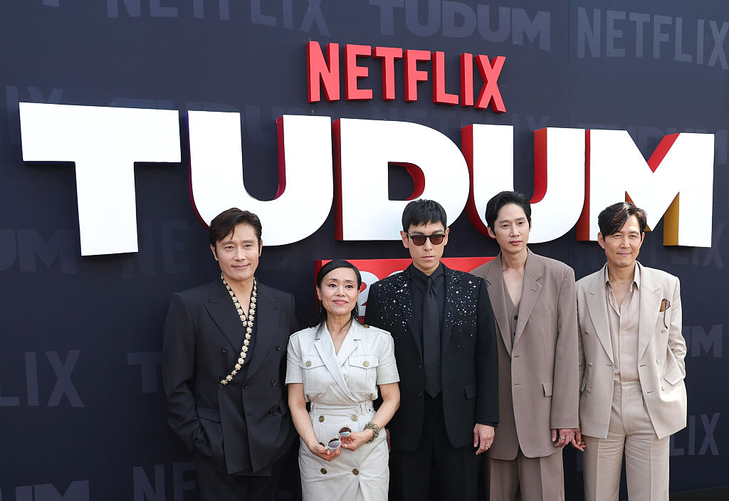 Thousands of Netflix fans gather for Tudum