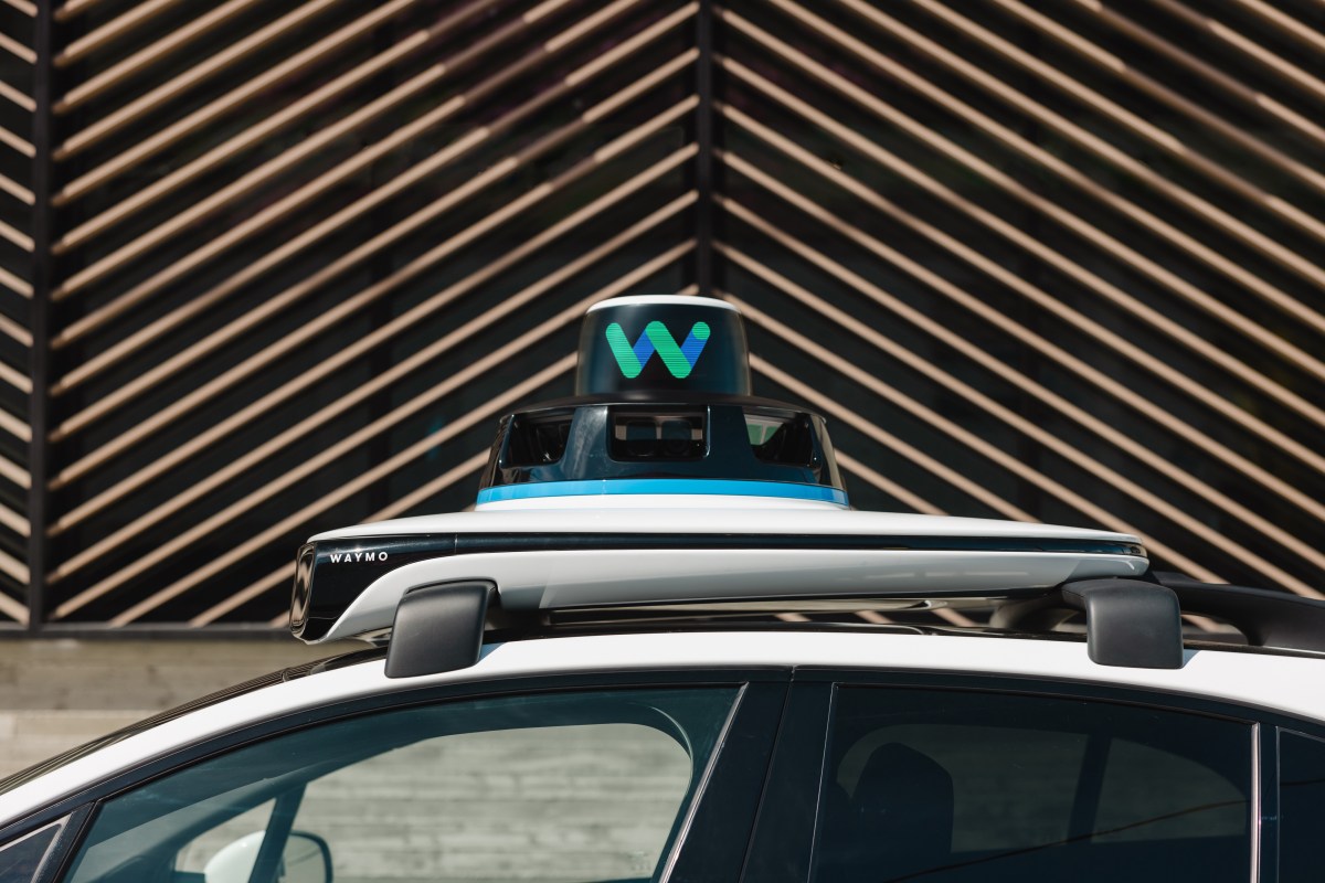 Waymo starts autonomous testing in Philadelphia